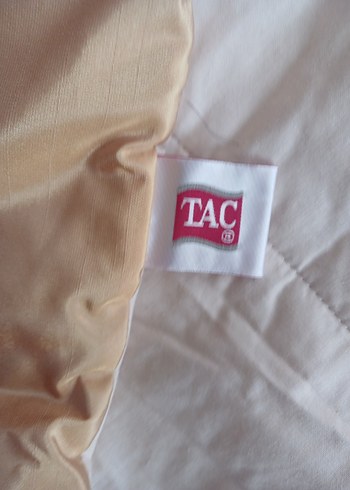 Kahverengi İşlemeli Parlak Yatak Örtüsü - Görsel 4