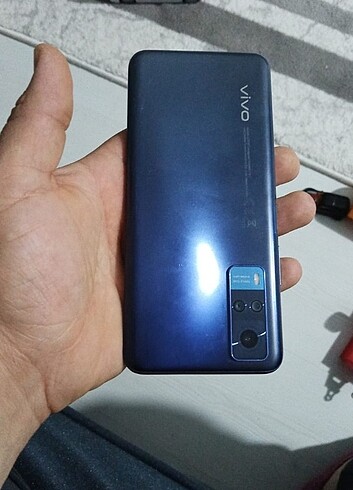 Vivo Y 51 