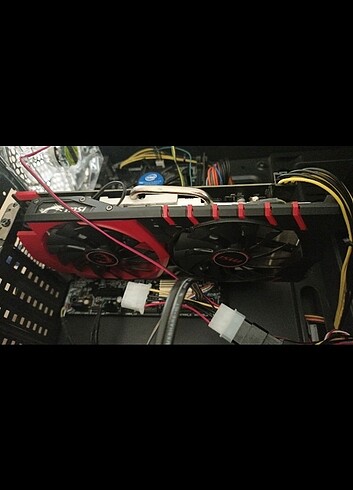 R7 370 ekran kartı 