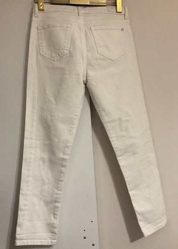26 Beden Gri Beyaz Yırtık Denim Kadın Pantolon
