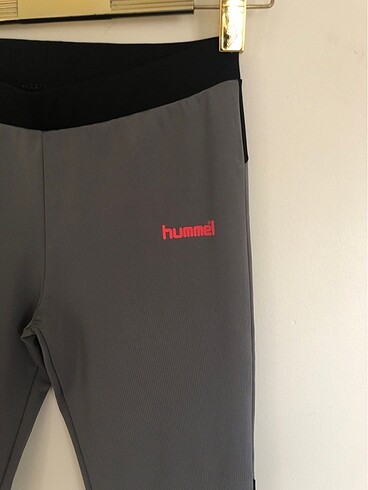 Hummel Tayt.