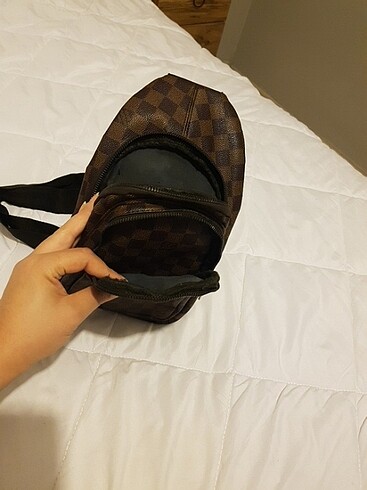 Louis Vuitton Çapraz çanta