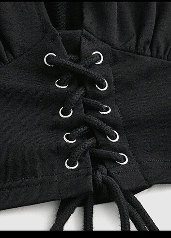 xs Beden siyah Renk Oldukça şık bir parça ve yurt dışı ürünüdür. Hiç giyilmedi.