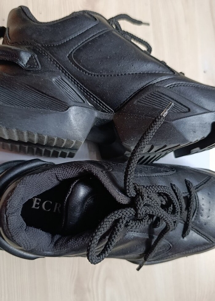 Siyah spor ayakkabısı - Görsel 5