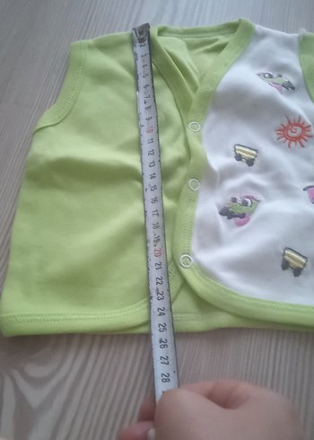 Renkli Baskılı Düğmeli Bebek Kız Body hiç kullanılmamış - Görsel 2