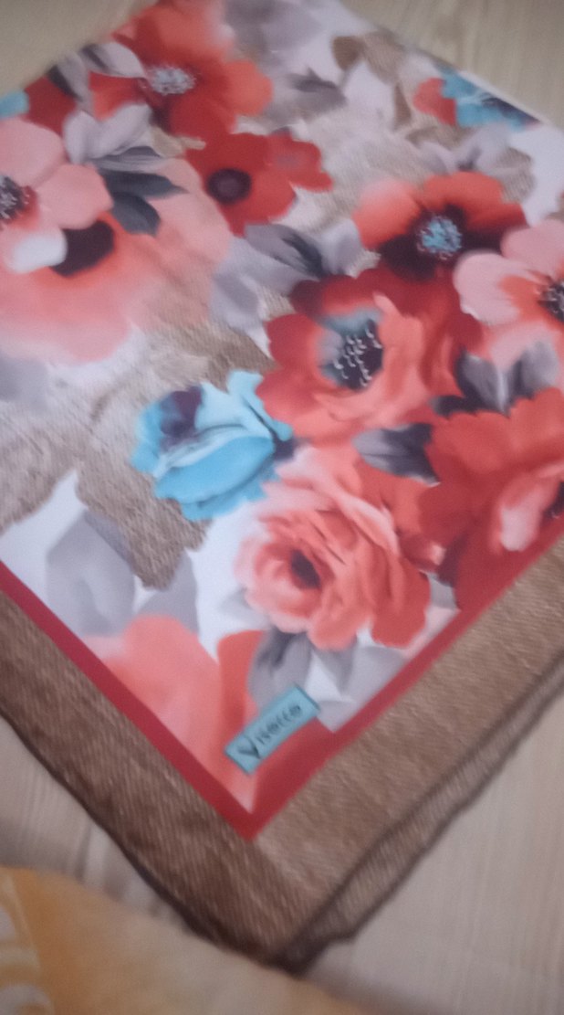 Çok Renkli Kadın eşarp az kullanılmış - Görsel 2