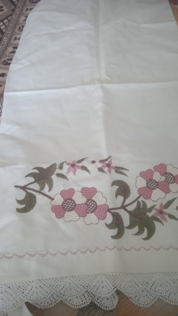 Pembe Nakışlı yastık kılıfı - Görsel 2