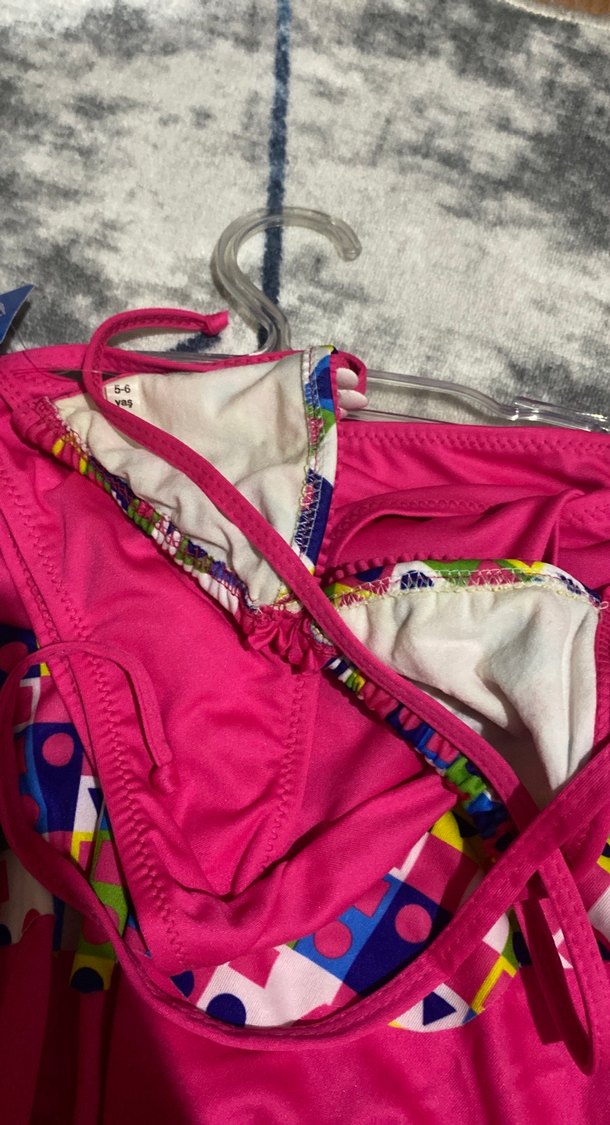 Renkli Desenli Kız Çocuk Bikini Takımı - Görsel 4