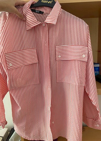 Düğmeli Kırmızı Çizgili Uzun Kollu Kadın Gömlek - Görsel 2