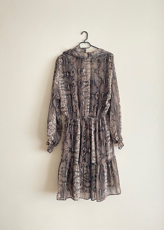 Desenli elbise - Görsel 2