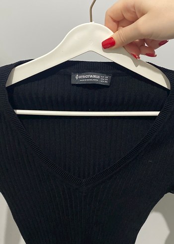 Siyah V Yaka İnce Örgü Kadın Kazak - Görsel 2