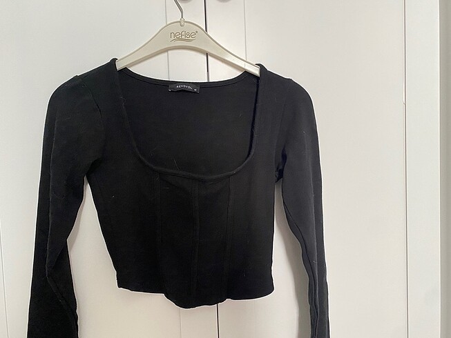 Trendyol & Milla siyah korse detaylı crop