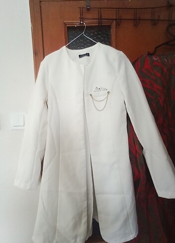 Beyaz ceket 