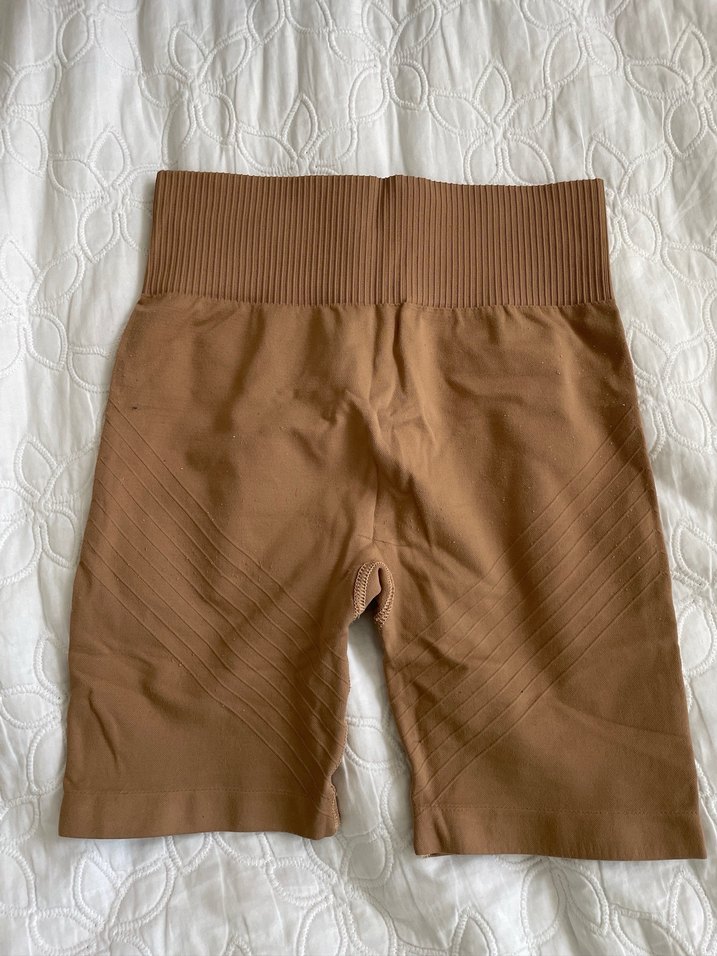 Bej Kısa Kadın Taytı şort - Görsel 2