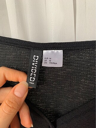 H&M Omzu acik h&m üst