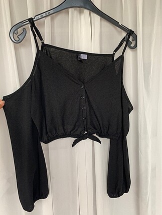 Omzu acik h&m üst