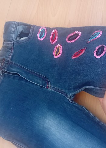 Nakışlı Renkli Mavi Kız Kot Pantolon