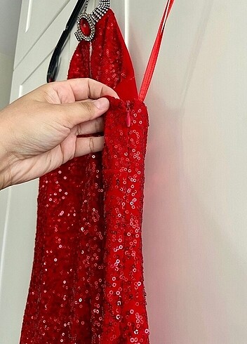 s Beden kırmızı Renk Taşlı Payetli Pullu Kırmızı Abiye Elbise