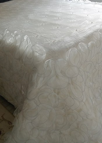 tüllü İncili Beyaz Parlak Yatak Örtüsü - Görsel 10
