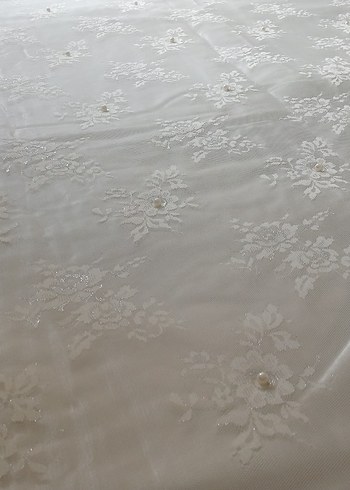 tüllü İncili Beyaz Parlak Yatak Örtüsü - Görsel 8