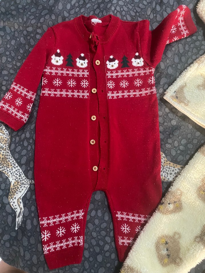 Kırmızı Bebek Triko Tulum ve Ayıcık Desenli Polar Takım - Görsel 2