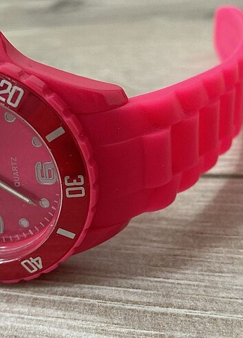 Beden pembe Renk Quartz kadın saat