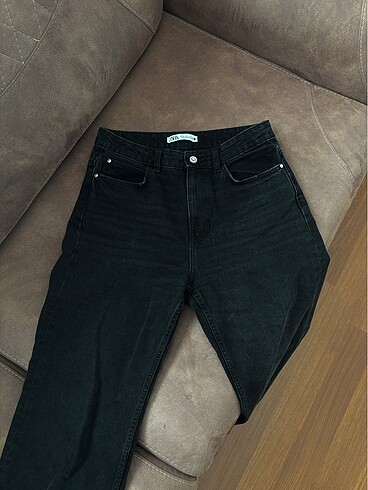 Siyah Zara Jean