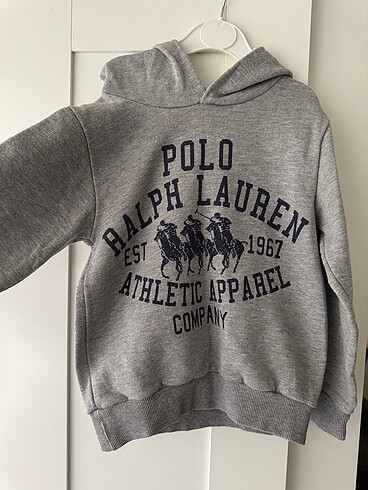 Diğer 2 adet 3 yaş sweatshirt