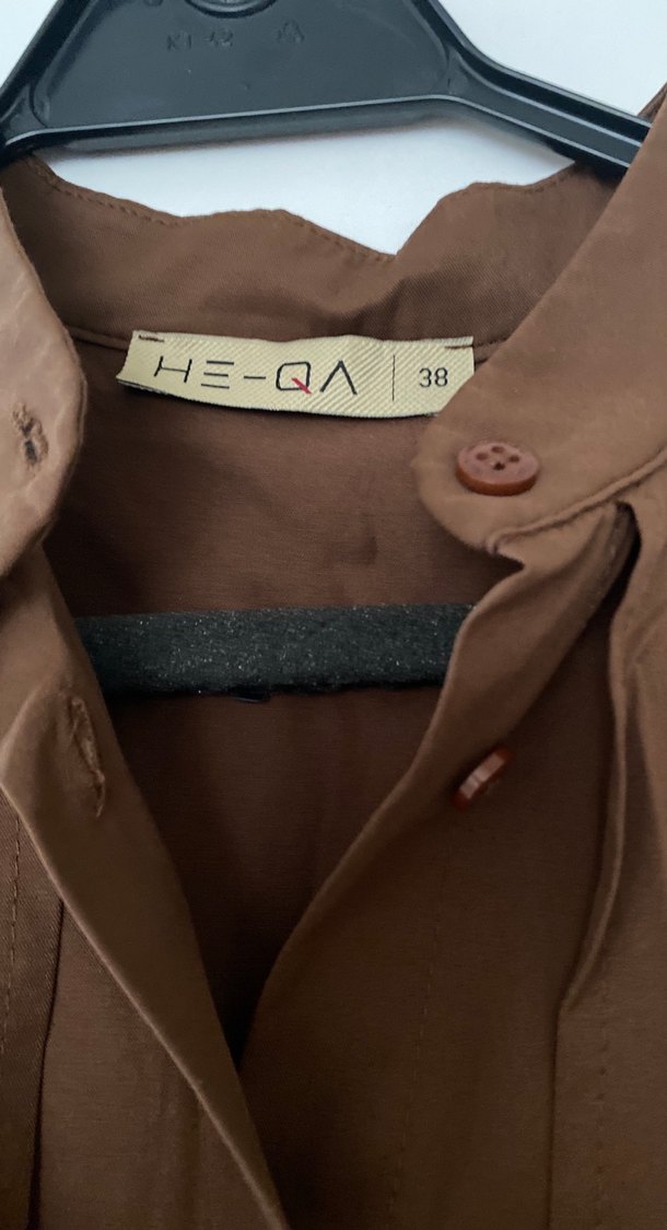 Düğmeli Kahverengi Kadın Midi Gömlek Heqa markalı - Görsel 2