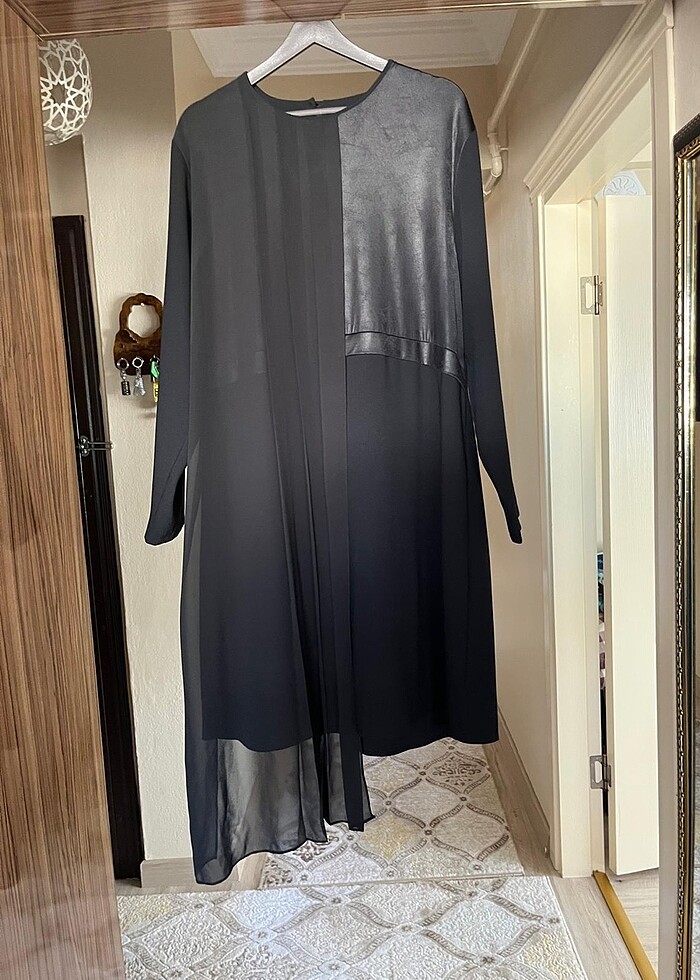 Siyah tül detaylı tunik - Görsel 2