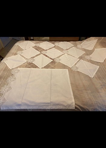 Dantel Detaylı Beyaz Keten Peçeteler - Görsel 3