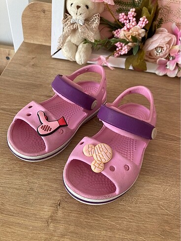 Crocs C7 crocs 22-23 numara kız çocuk sandalet