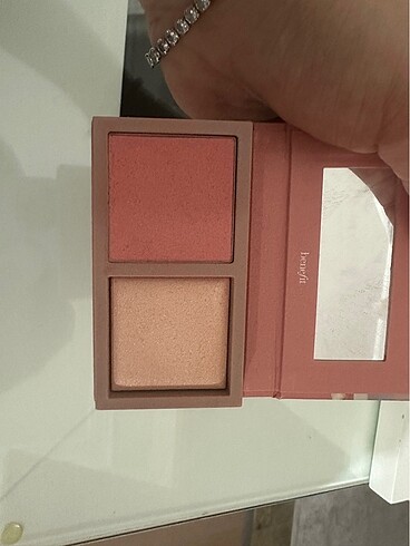 Benefit benefit allık