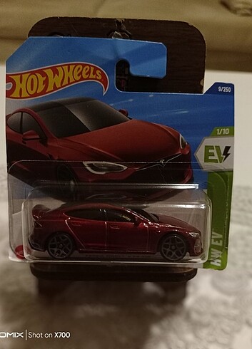  Hot Wheels TESLA MODEL S PLAID 
