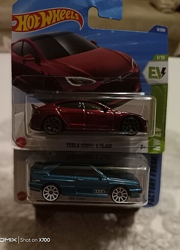  Beden Hot Wheels TESLA ve AUDI 