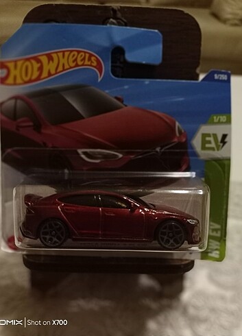  Beden Hot Wheels TESLA ve AUDI 