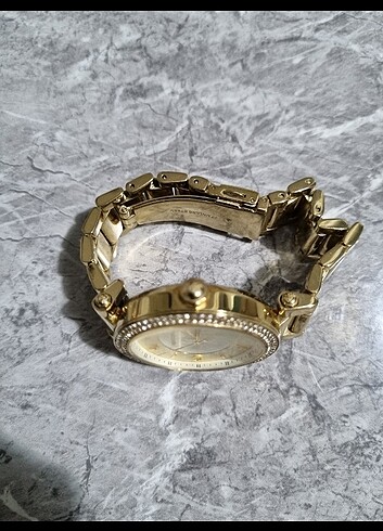 Orijinal Michael Kors saat