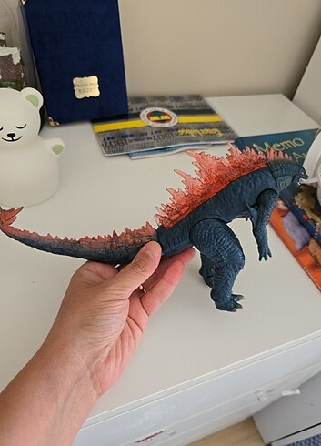  Beden Renk Godzilla 