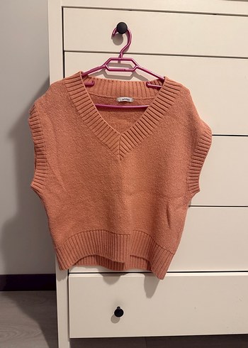 Pembe V Yaka Kısa Örgü Süveter