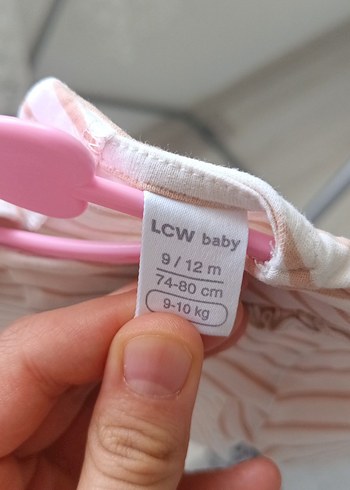 LC Waikiki Pembe Çizgili Uzun Kollu Bebek Body