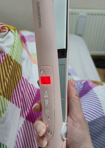 Pastel Pembe Grundig Saç Düzleştirici 5735 modeli