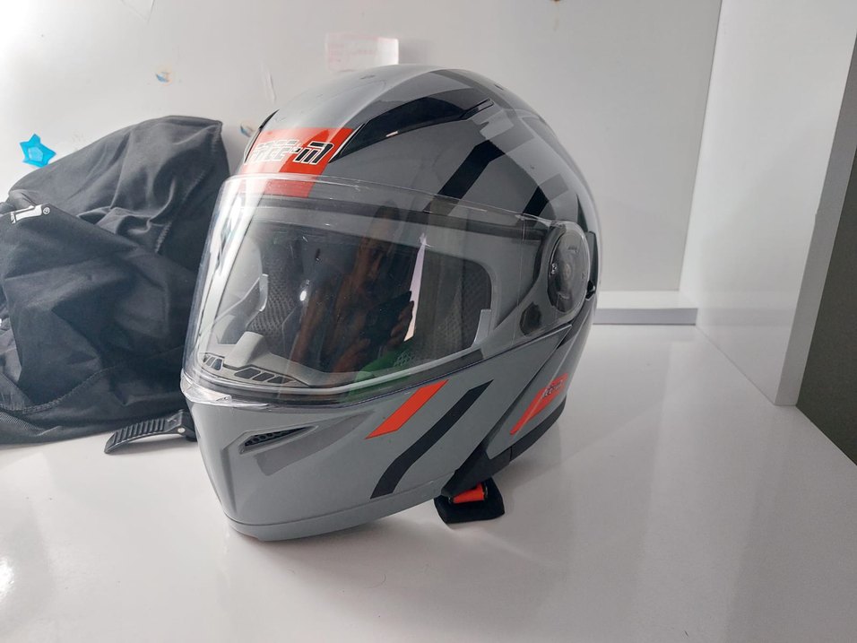 Gri Camlı Biker Motosiklet Kaskı - Görsel 2