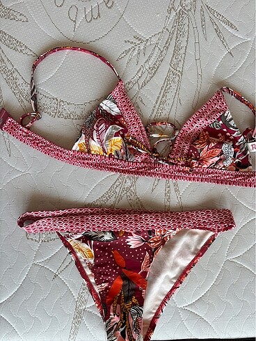 34 Beden Penti bikini takımı