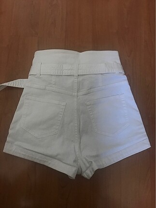 H&M BEYAZ YUKSEK BEL SORT