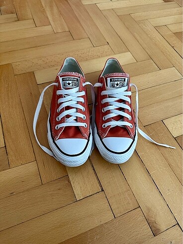 Converse Chuck Taylor