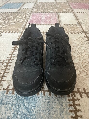 36 Beden siyah Renk Nıke court borough low ayakkabı