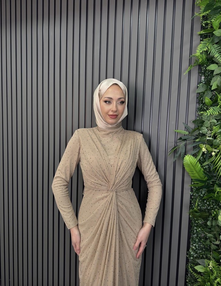 Bej Drapeli Uzun Kollu Vintage Tesettür Abiye - Görsel 2