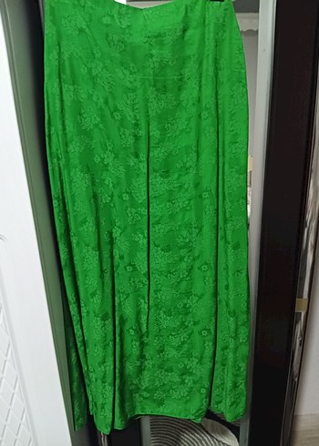 Yeşil Uzun Dökümlü Kadın Etek - Görsel 2