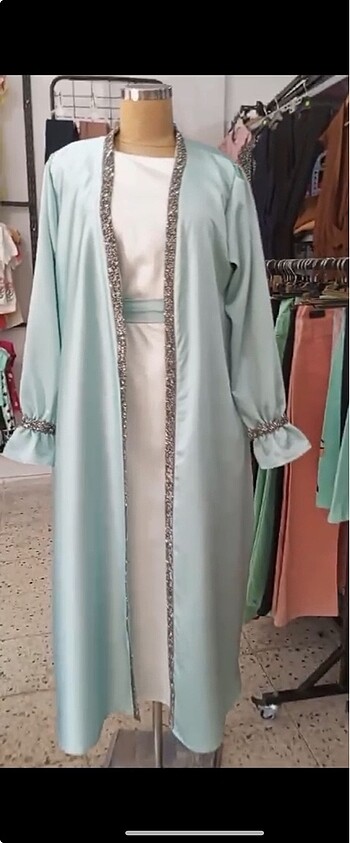 Su yeşili saten abaya