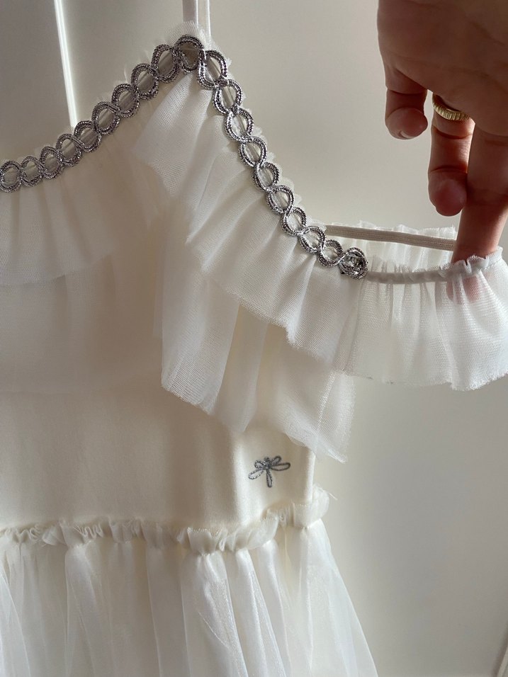 Askılı beyaz elbise - Görsel 3